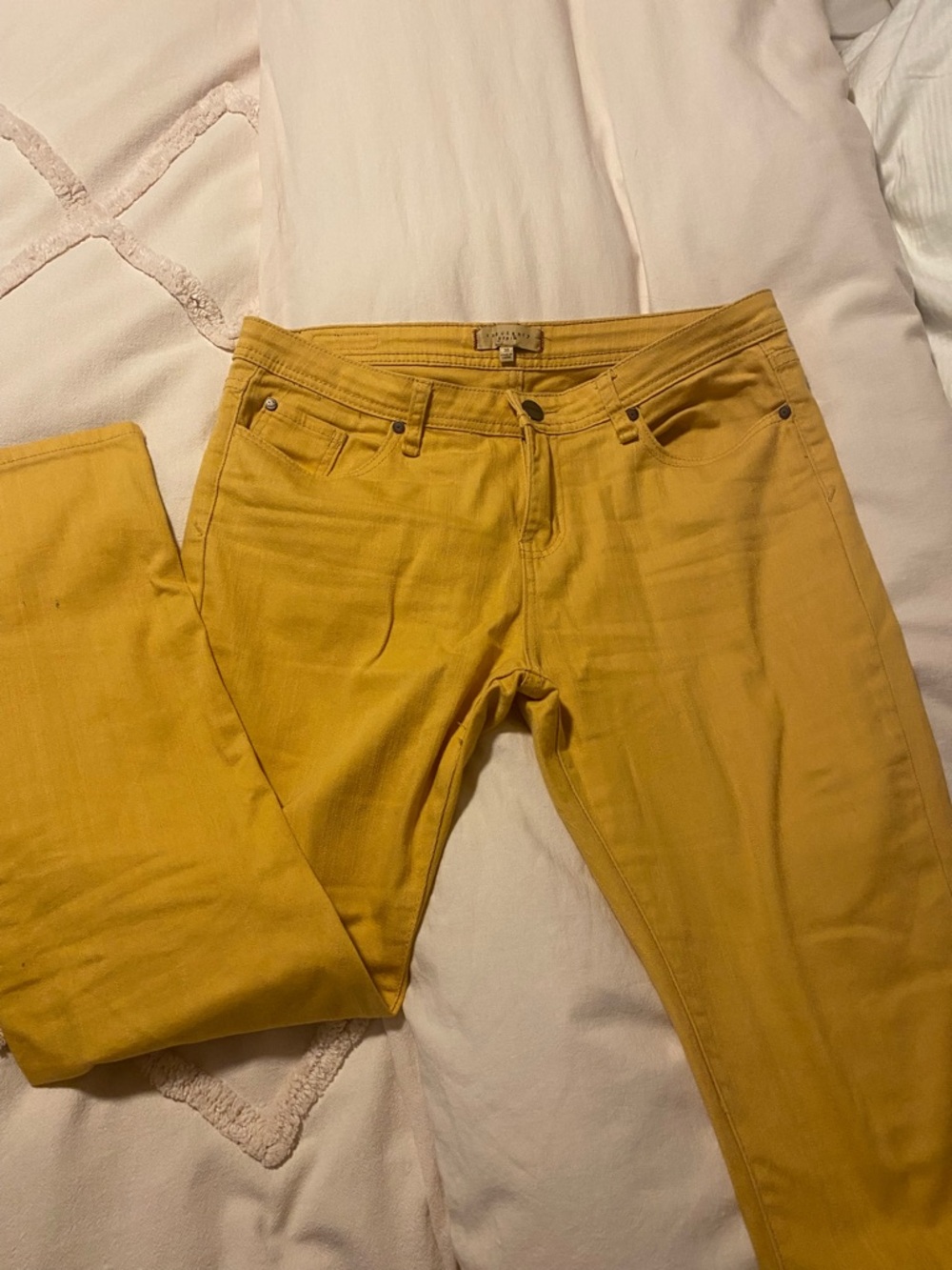 2/15🤪 Sanctuary Mustard Yellow Women’s Jeans